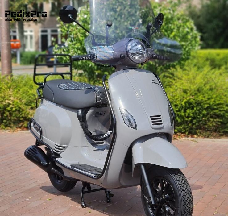 SUPER DEAL! Capri V4S Fully Loaded – Nardo Grijs scooter