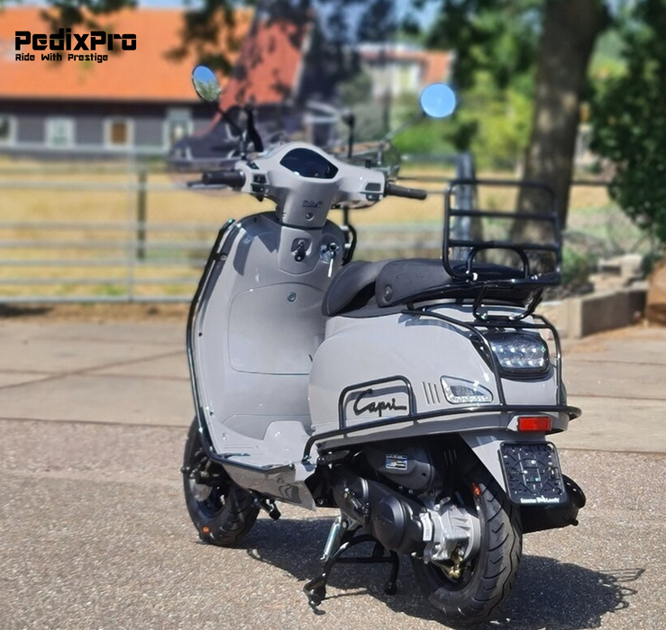 SUPER DEAL! Capri V4S Premium – Nardo Grijs scooter