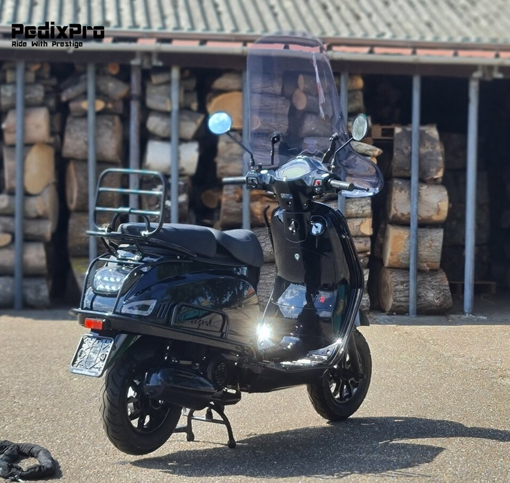 SUPER DEAL! Capri V4S Premium – Glans Zwart scooter