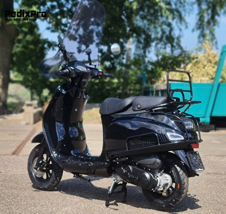 SUPER DEAL! Capri V4S Premium – Glans Zwart scooter