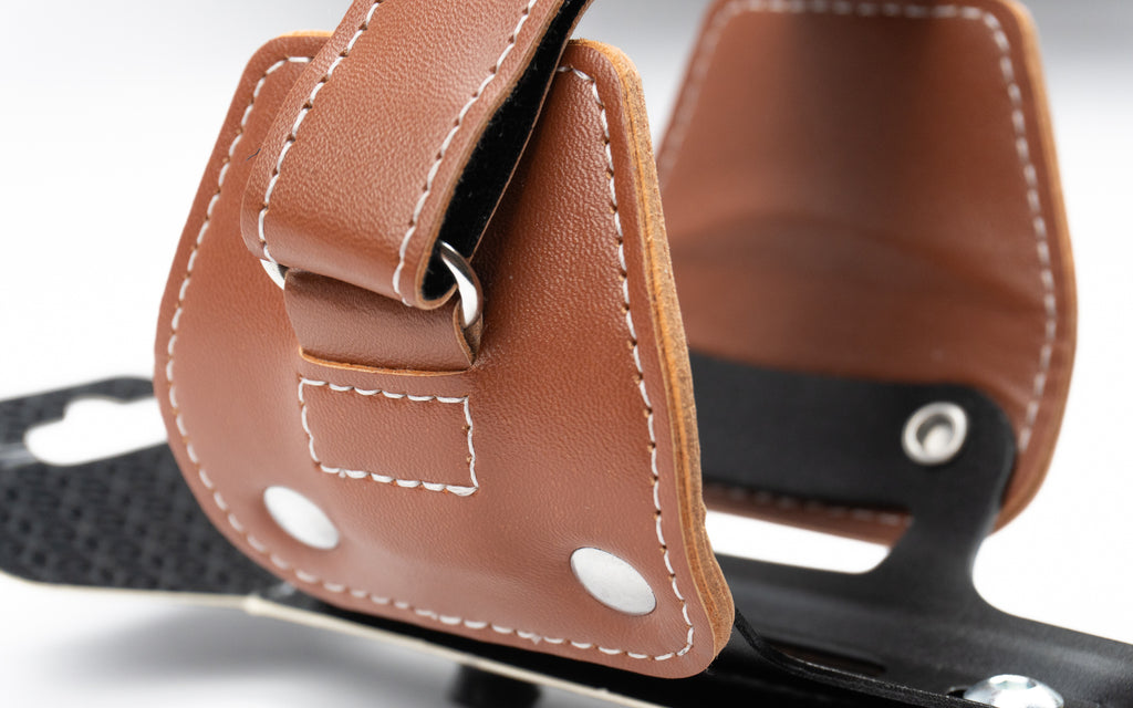 Bekerhouder leer bruin (afstelbaar) – Desert Fox