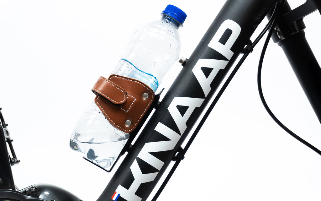 Bekerhouder Leer zwart (afstelbaar) – Desert Fox