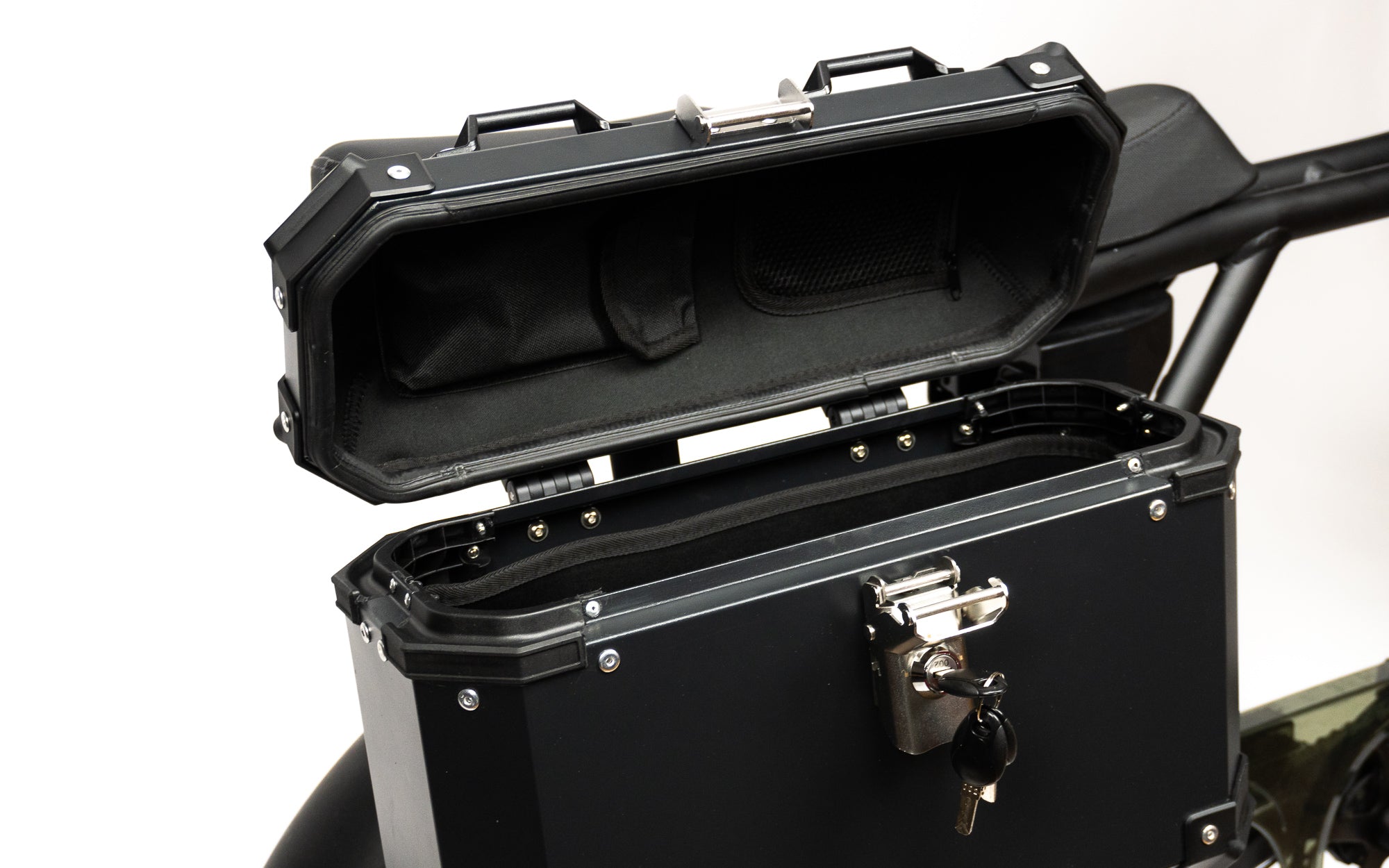 Aluminium kofferset black Linker + Rechter zijde - Fiets en e-bike max 134 mm achterdrager