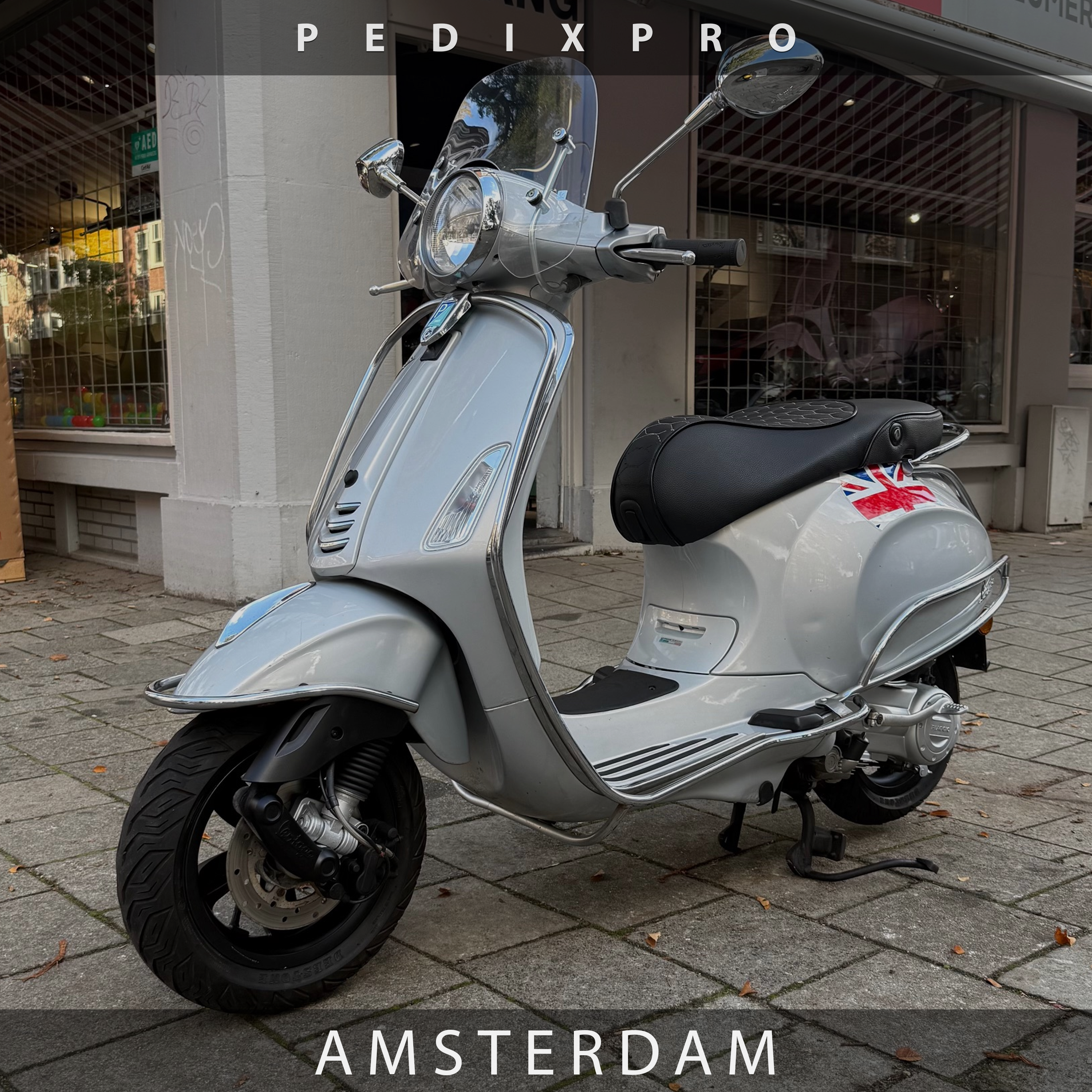 Vespa Primavera grijs (2015) | 14.570 km | BOVAG
